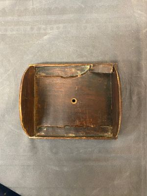 Een paar Chinese sancai daktegels in de vorm een vis, een krijger te paard en een wijsgeer, Ming — foto 11
