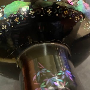 Een paar Chinese stem cups in lac burgauté, Kangxi — foto 17