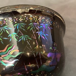 Een paar Chinese stem cups in lac burgauté, Kangxi — foto 23