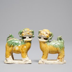 Een paar Chinese verte biscuit wierookhouders in de vorm van leeuwen, Ca Mau scheepswrak, Yongzheng — foto 2