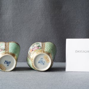 Een paar Chinese vierlobbige koppen en schotels met AR-merk naar Meissen voorbeeld, Tongzhi — foto 13