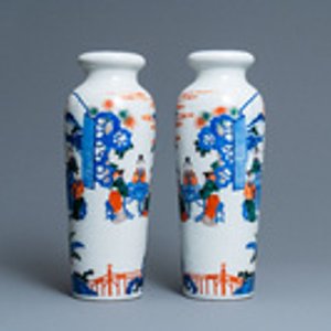 Een paar Chinese wucai rouleau vazen, 19e eeuw — foto 2