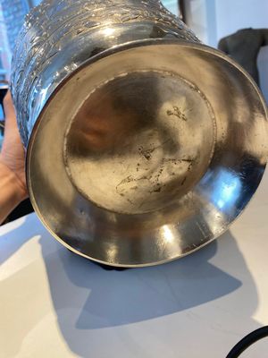 Een paar Chinese zilveren vazen met decor van 'Guo Ziyi's verjaardag', Qingyun 慶雲 merk, 19e eeuw — foto 16