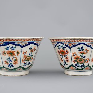 Een paar Delftse octagonale kommen in Kashmir palet, ca. 1700 — foto 4