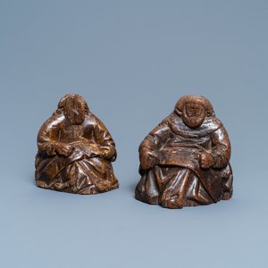 Een paar eikenhouten figuratieve uiteinden van kerkbanken, Engeland, 14/15e eeuw — foto 1
