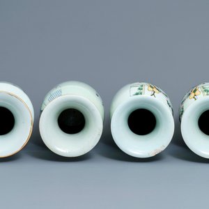 Een paar en twee enkele Chinese famille rose vazen, 19/20e eeuw — foto 5