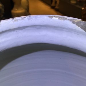 Een paar grote blauw-witte Delftse dekselvazen, 18e eeuw — foto 12