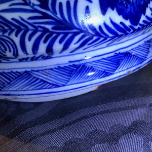 Een paar grote blauw-witte Delftse dekselvazen, 18e eeuw — foto 32