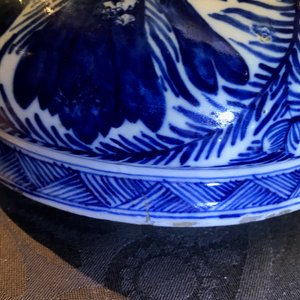 Een paar grote blauw-witte Delftse dekselvazen, 18e eeuw — foto 38