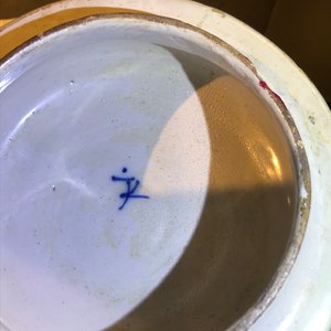 Een paar grote blauw-witte Delftse dekselvazen, 18e eeuw — foto 39