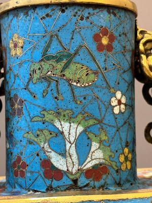 Een paar grote Chinese achthoekige cloisonné 'bianhu' vazen, Qianlong/Jiaqing — foto 9