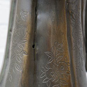 Een paar grote Chinese bronzen figuren voor de Vietnamese markt, 19e eeuw — foto 18