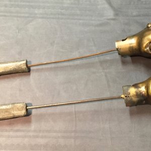 Een paar grote Chinese bronzen figuren voor de Vietnamese markt, 19e eeuw — foto 32