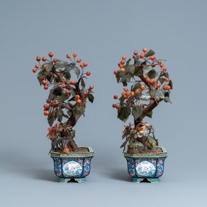 Een paar grote Chinese Canton email jardinières met bomen in jade en hardsteen, 19e eeuw — foto 4