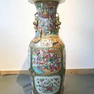 Een paar grote Chinese Canton famille rose vazen, 19e eeuw — foto 15