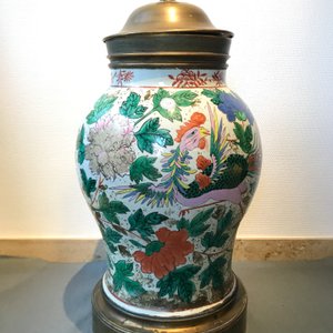 Een paar grote Chinese famille rose vazen met bronzen monturen, 19e eeuw — foto 15