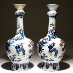 Een paar grote Delftse chinoiserie knobbelvazen in blauw-wit en mangaan, 17e eeuw — foto 3
