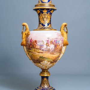 Een paar grote Franse Sèvres-stijl dekselvazen met vergulde bronzen monturen, gesign. Desprez, 19e eeuw — foto 7