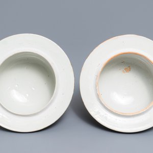 Een paar grote Japanese Imari dekselvazen, Edo, 17/18e eeuw — foto 8
