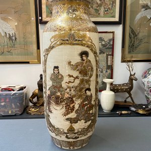 Een paar grote Japanse Satsuma vazen, Meiji, 19e eeuw — foto 28