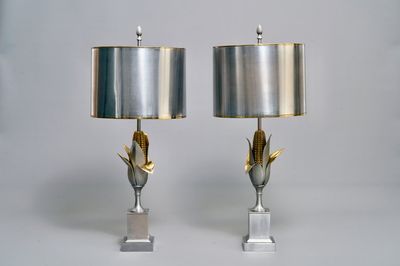 Een paar grote lampen met maïskolven, gemerkt Maison Charles, ca. 1960