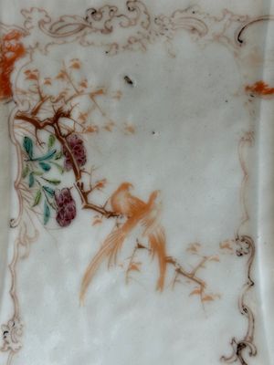 Een paar hexagonale Chinese Canton famille rose vazen met mandarijns decor, Qianlong — foto 16