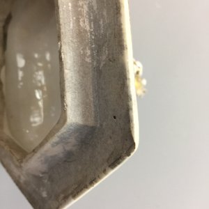 Een paar hexagonale Chinese famille rose dekselvazen met mandarijns decor, 18e eeuw — foto 11