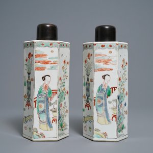 Een paar hexagonale Chinese famille verte theebussen, Kangxi — foto 1
