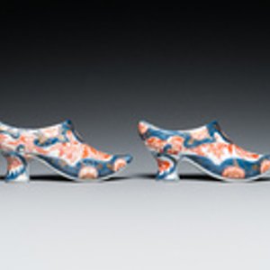 Een paar Imari-stijl schoentjes naar Delfts voorbeeld, wellicht Samson, Frankrijk, 19e eeuw — foto 2