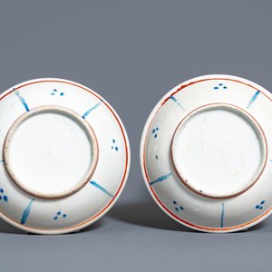 Een paar Japanse Kakiemon borden in Wanli-stijl, Edo, 17e eeuw — foto 2