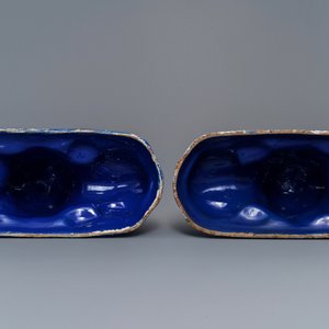 Een paar liggende leeuwen met blauwe fondkleur, Saint-Omer, Frankrijk, eind 18e eeuw — foto 7