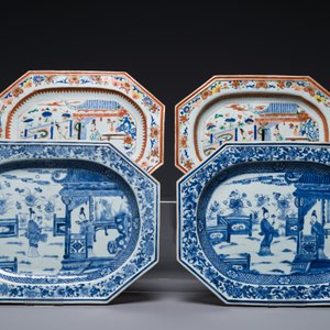 Een paar octagonale Chinese blauw-witte schotels en een paar famille rose schotels, Yongzheng — foto 2