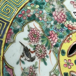 Een paar opengewerkte Chinese famille rose tuinzitten, 19e eeuw — foto 33