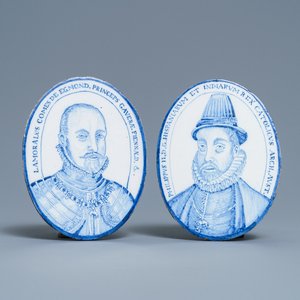 Een paar ovale blauw-witte plaquettes met portretten, Utrecht, ca. 1800 — foto 1