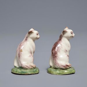 Een paar polychrome Delftse miniatuur katjes, 18e eeuw — foto 3
