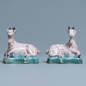 Een paar polychrome Delftse modellen van geiten, 18e eeuw — foto 2