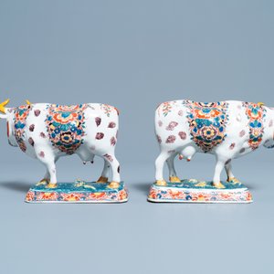 Een paar polychrome Delftse modellen van koeien, 18e eeuw — foto 4