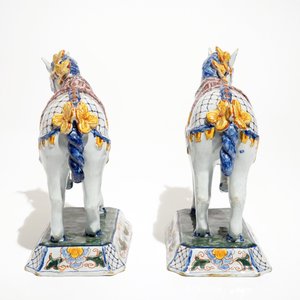 Een paar polychrome Delftse modellen van paarden, 1e helft 19e eeuw — foto 4