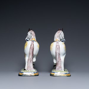 Een paar polychrome Delftse paarden, 18e eeuw — foto 5