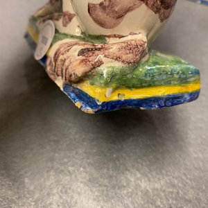 Een paar polychrome Delftse spaarpotten in de vorm van honden, 18e eeuw — foto 14