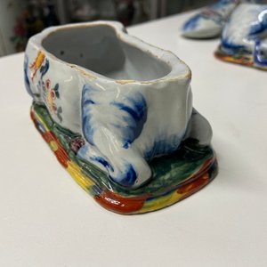 Een paar polychrome Delftse terrines in de vorm van koeien, 18e eeuw — foto 24