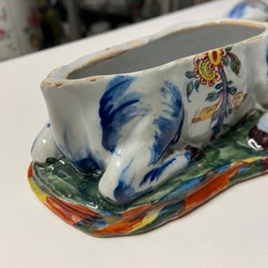 Een paar polychrome Delftse terrines in de vorm van koeien, 18e eeuw — foto 25