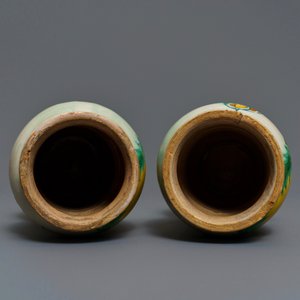 Een paar polychrome Italiaanse majolica albarelli, Deruta, 2e helft 16e eeuw — foto 5