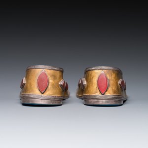 Een paar slippers in verguld zilver met cabochons van kornalijn, Oezbekistan, 19e eeuw — foto 6