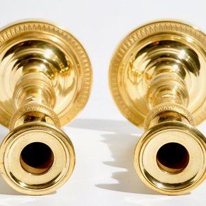 Een paar verguld bronzen Empire kandelaars, Frankrijk, 19e eeuw — foto 6
