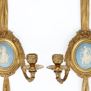 Een paar verguld bronzen wandapplieken met Wedgwood plaquettes, 19e eeuw — foto 2