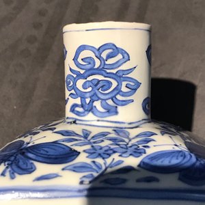 Een paar vierkante Chinese blauw-witte theebussen met onsterfelijken, Wanli — foto 25