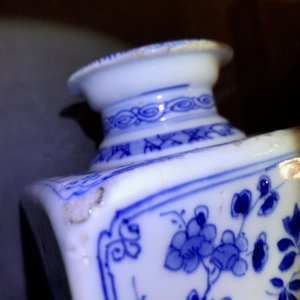 Een paar vierkante Chinese blauwwitte theebussen met Lange Lijzen, Yu merk, Kangxi — foto 10