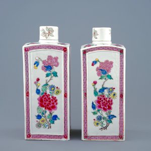 Een paar vierkante Chinese famille rose theebussen met deksels, Yongzheng, 1723-1735 — foto 5