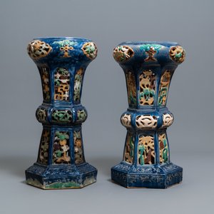 Een paar Vietnamese opengewerkte polychrome aardewerken sokkels, Lai Thieu, 1e helft 20e eeuw — foto 4